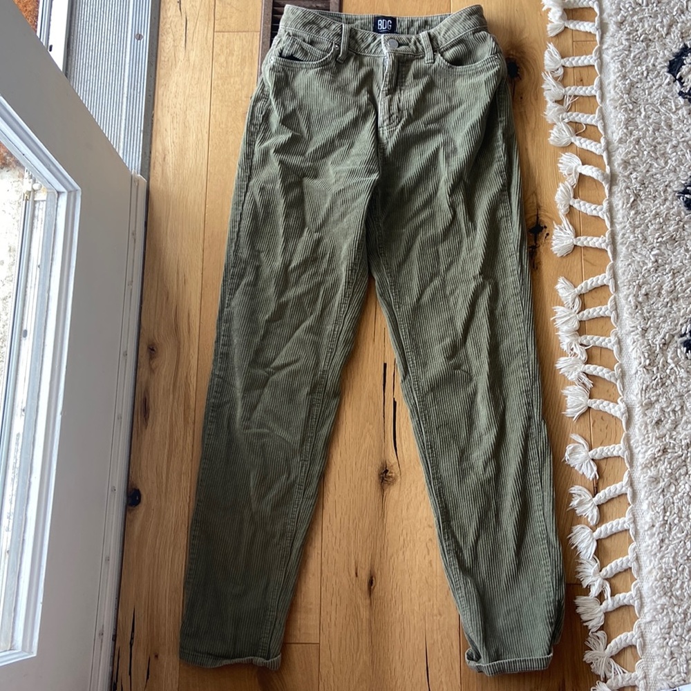 BDG corduroy High- Waisted mom jeans